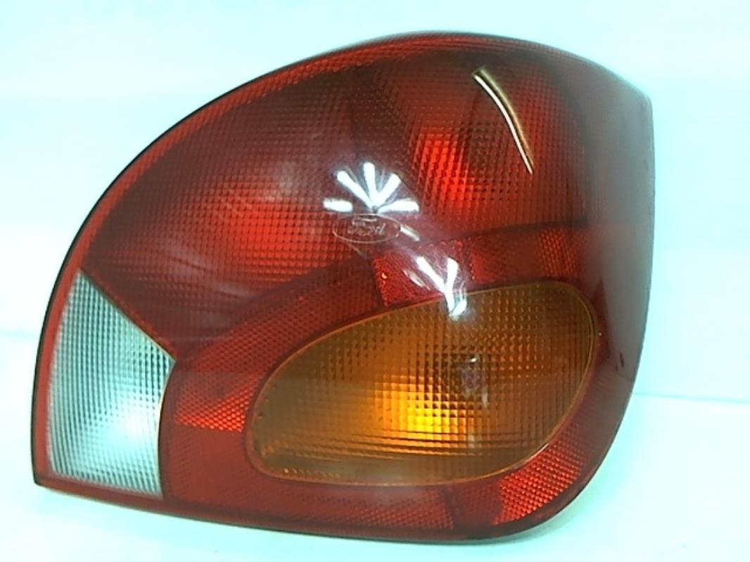 Fanale posteriore principale destro (luci)