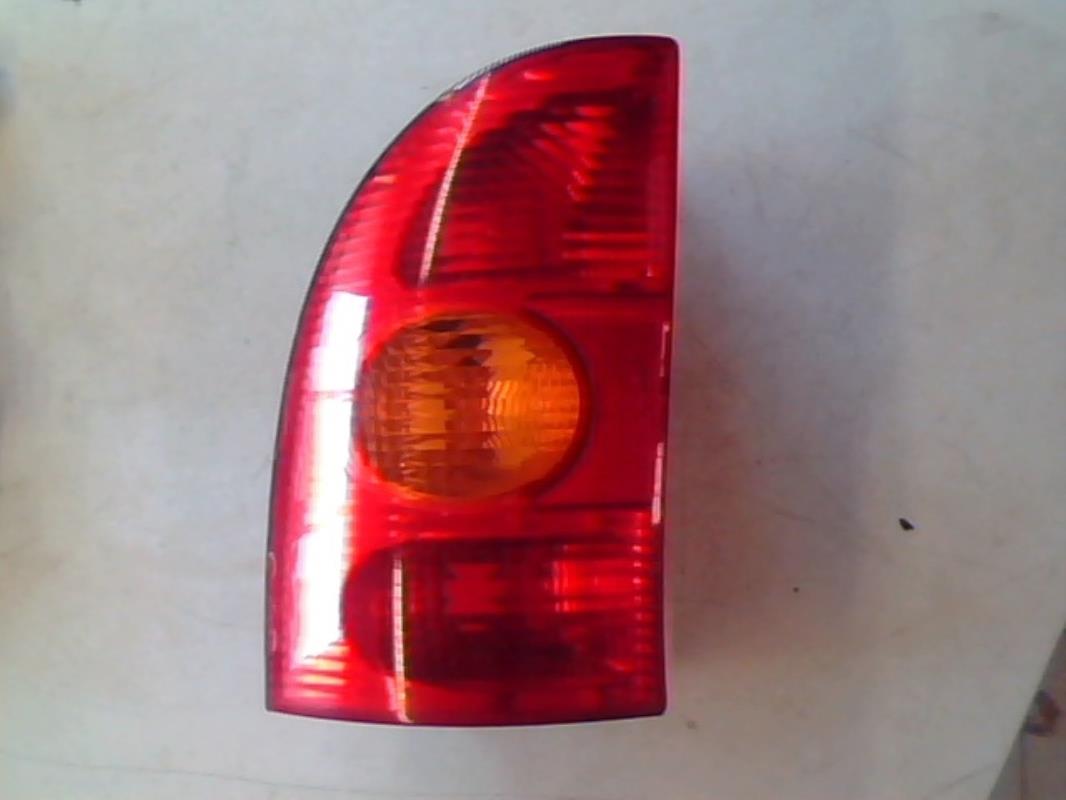 Fanale posteriore principale sinistro (luci)
