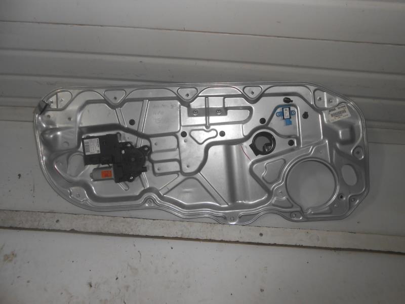 Leve vitre electrique avant gauche