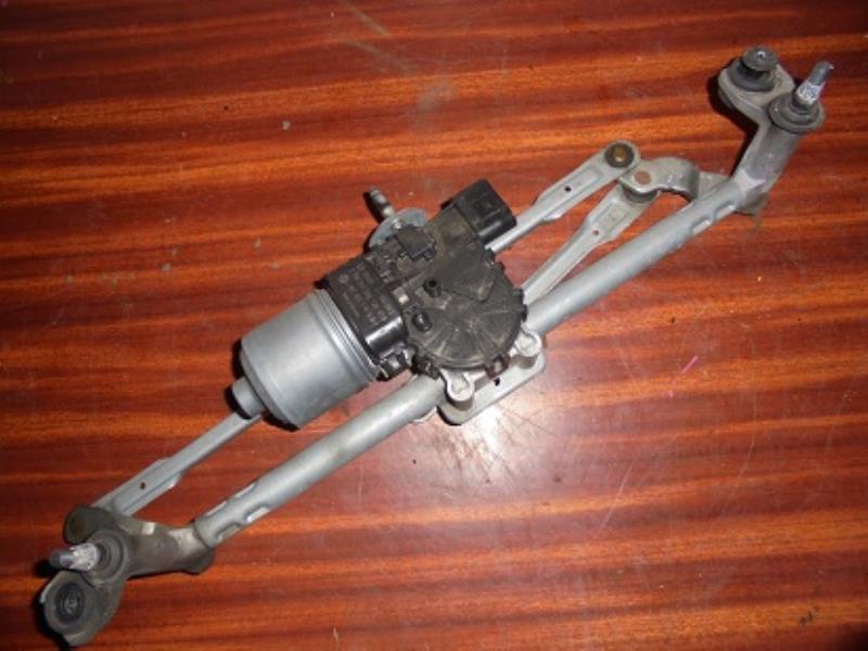 Moteur essuie glace avant