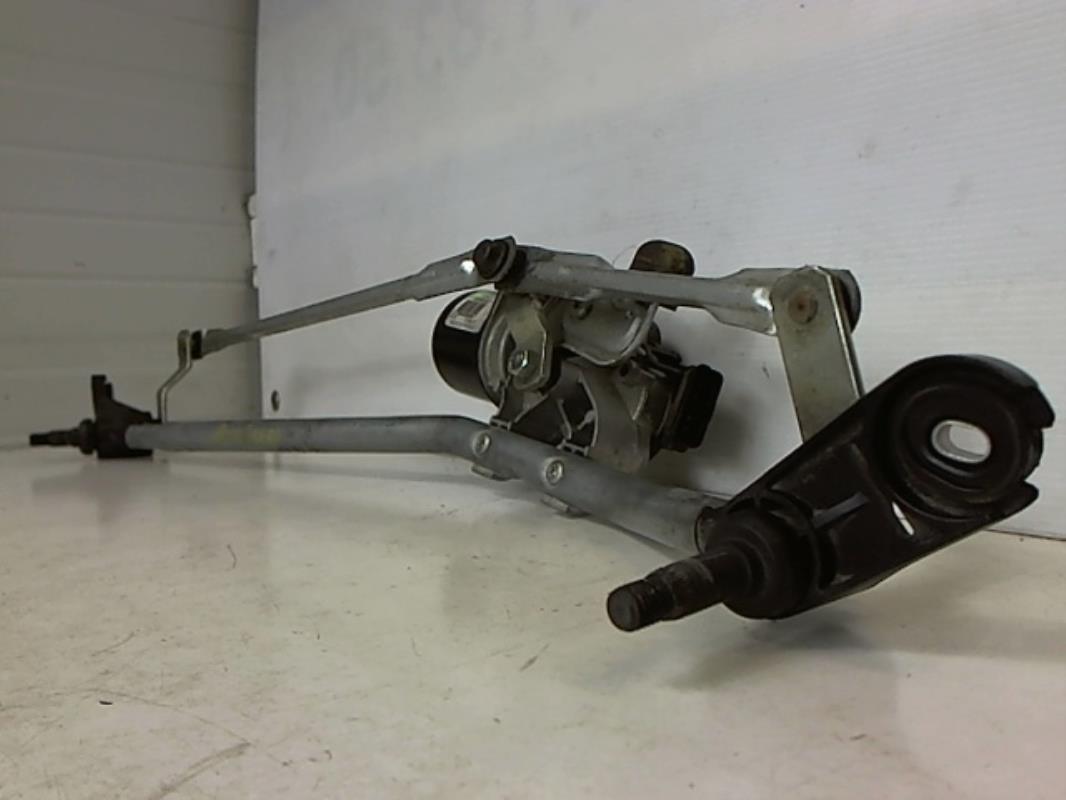 Moteur essuie glace avant
