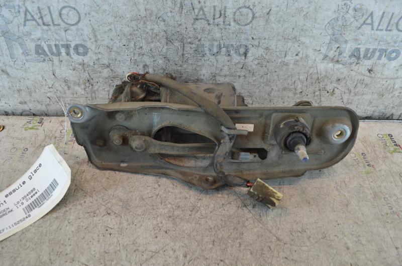 Moteur essuie glace avant