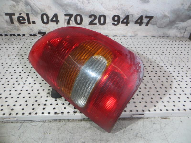 Fanale posteriore principale destro (luci)