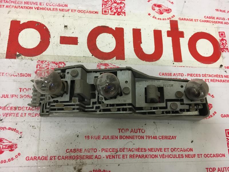 Base portalampade fanale posteriore destro
