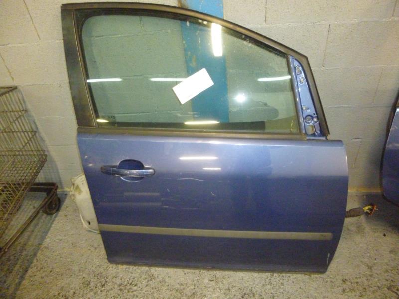 Porte avant droit