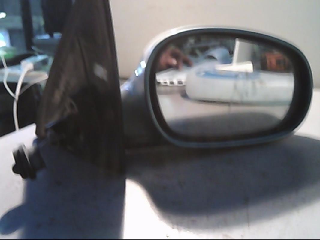 Retrovisor derecho