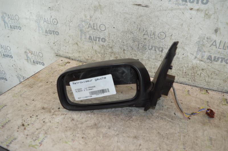 Specchietto retrovisore sinistro