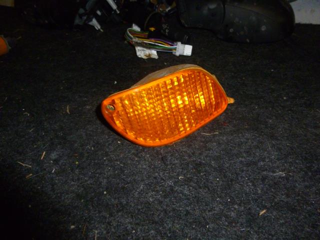 Óptica delantera secundaria derecha (luces) (intermitente)
