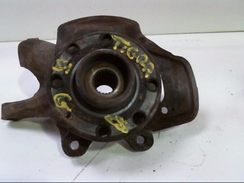 Fusee avant gauche