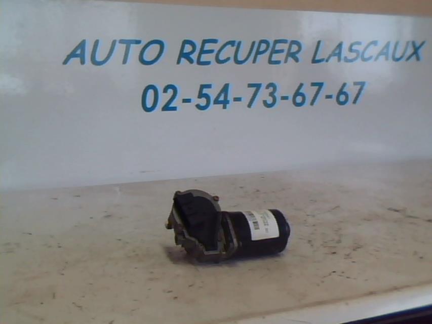 Motore tergicristallo anteriore