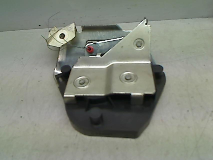 Serrure de porte laterale gauche