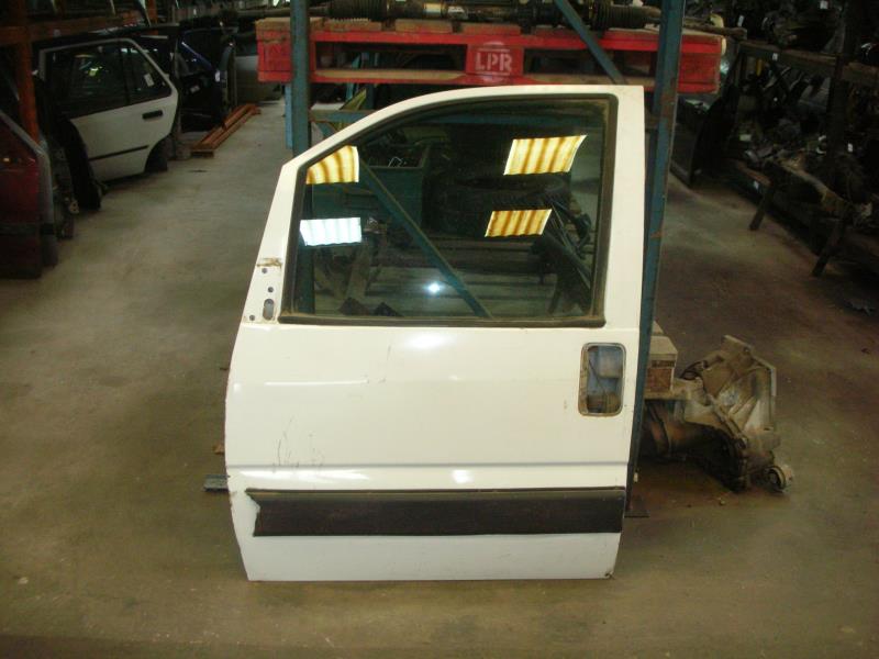 Porte avant gauche