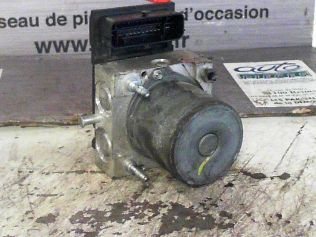 Bloc ABS (freins anti-blocage)