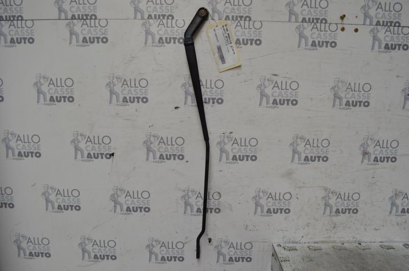 Braccio tergicristallo anteriore destro