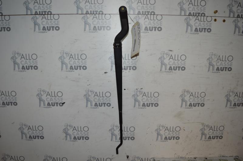 Braccio tergicristallo anteriore sinistro