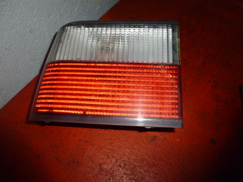Fanale posteriore principale sinistro (luci)
