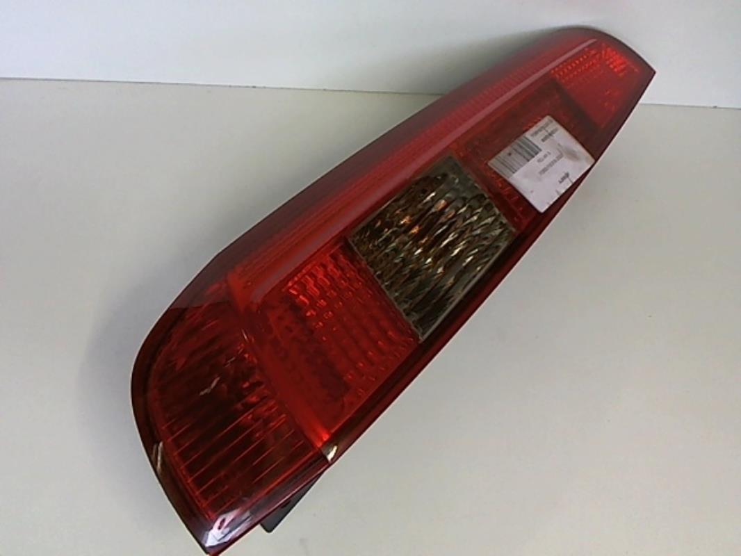 Fanale posteriore principale sinistro (luci)
