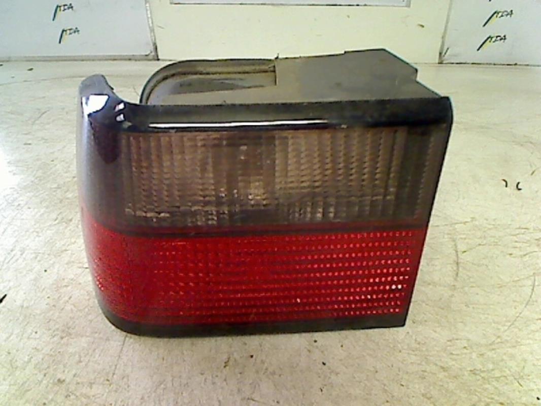 Fanale posteriore principale sinistro (luci)