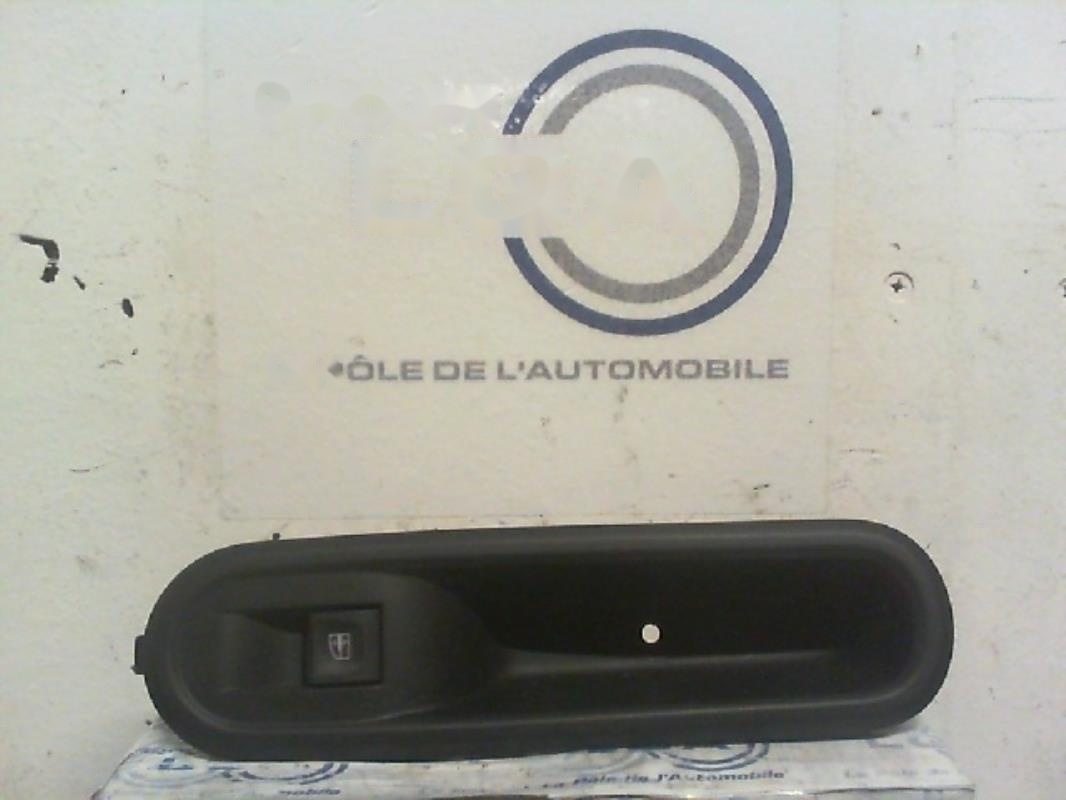 Interrupteur de leve vitre avant droit