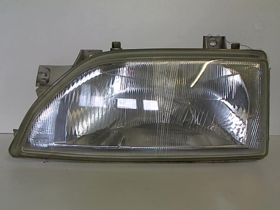 Gruppo ottico anteriore principale sinistro (luci)(faro)