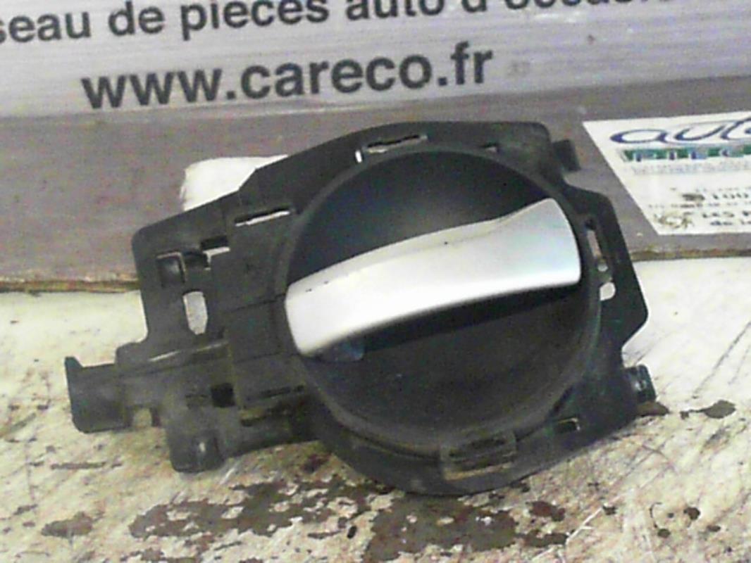 Poignee interieur avant gauche