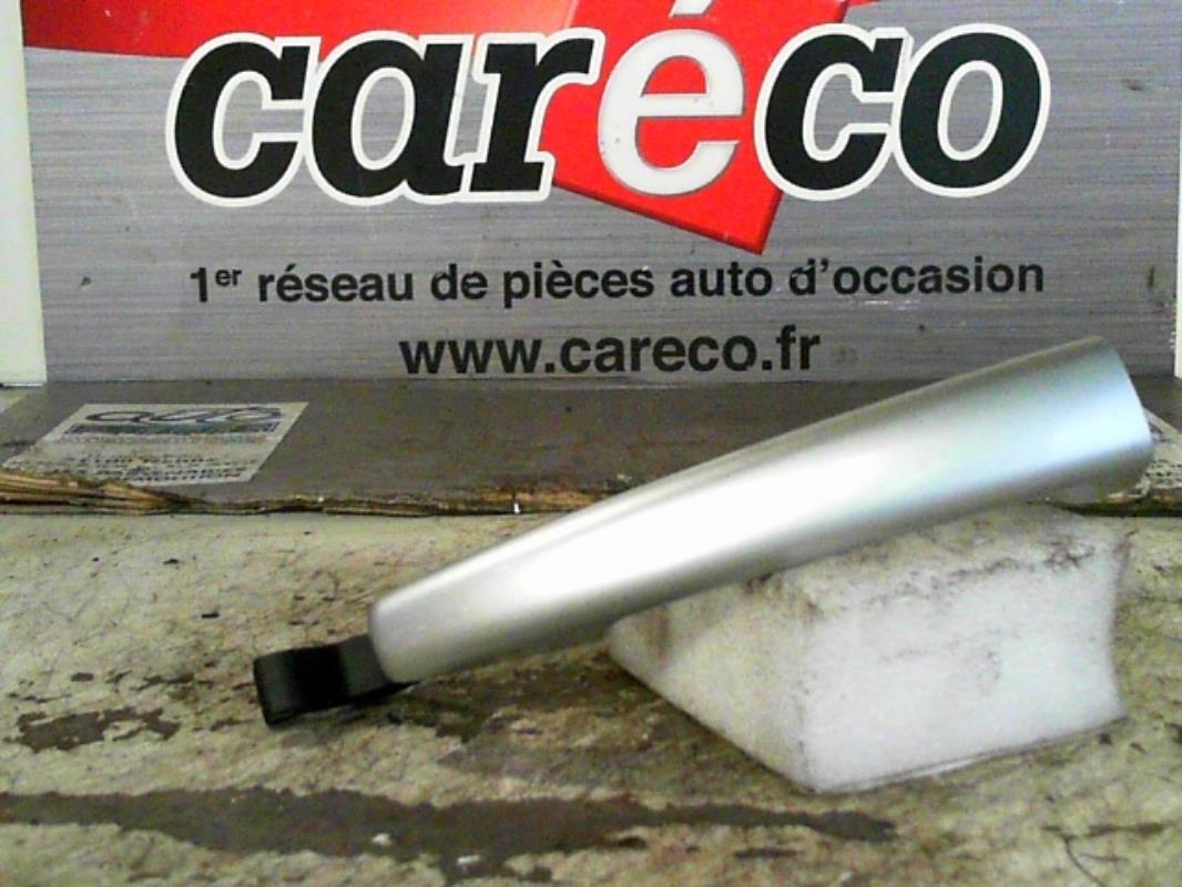 Poignee porte arriere droit