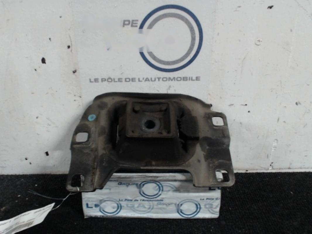 Support moteur gauche