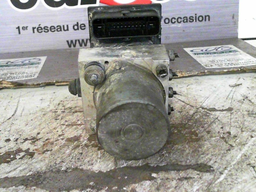 Bloc ABS (freins anti-blocage)