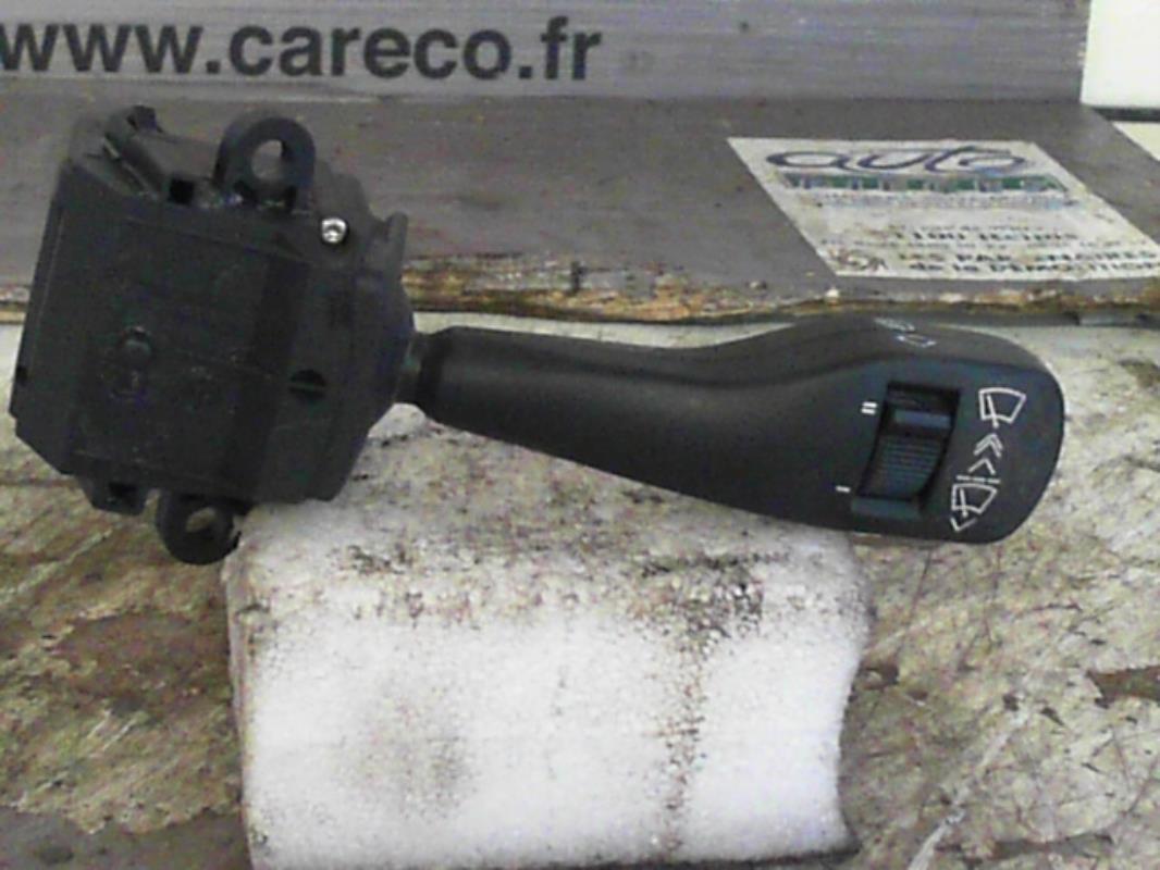Commodo d'essuie glaces