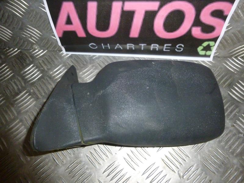 Retrovisor izquierdo