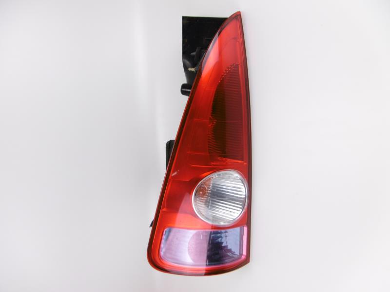 Fanale posteriore principale sinistro (luci)