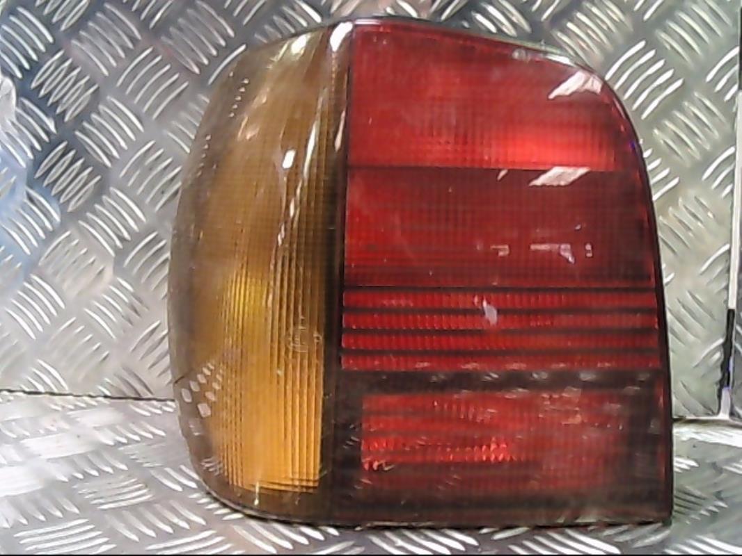 Fanale posteriore principale sinistro (luci)