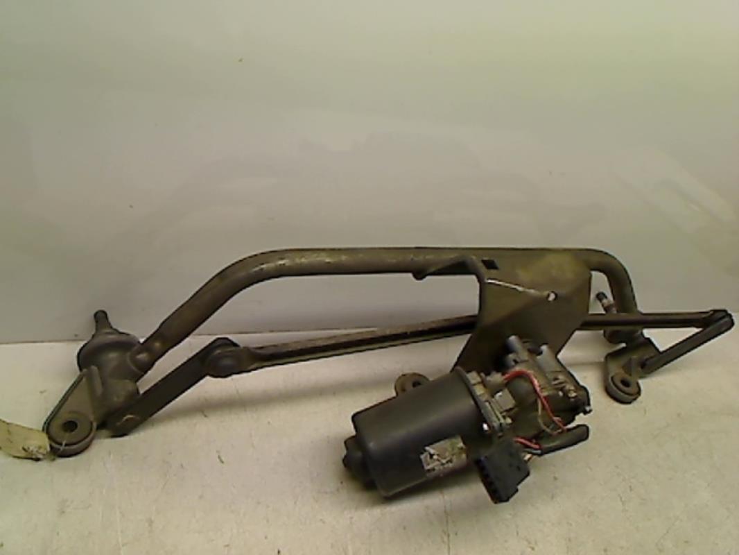 Moteur essuie glace avant