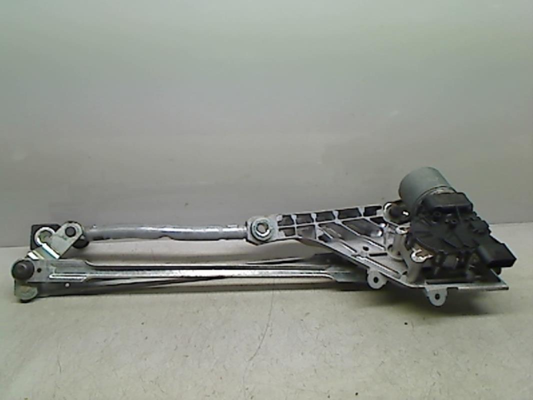 Moteur essuie glace avant