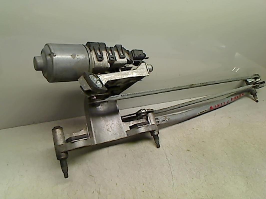 Moteur essuie glace avant