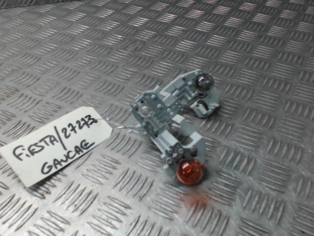 Base portalampade fanale posteriore sinistro