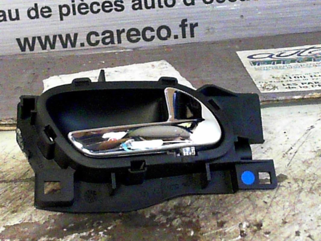 Poignee interieur avant droit