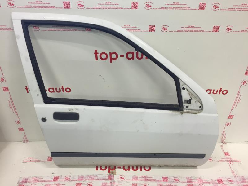 Porte avant droit