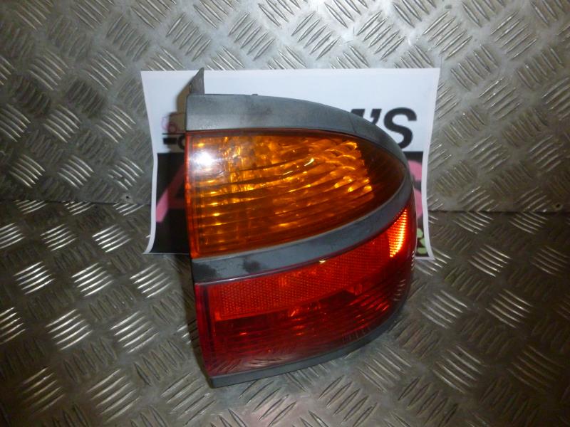 Fanale posteriore principale destro (luci)