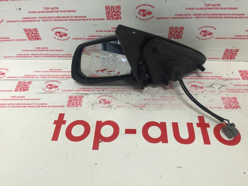 Retrovisor izquierdo