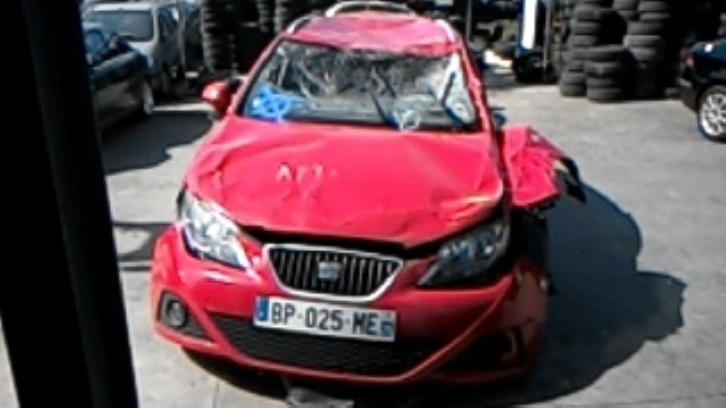 Feu arriere secondaire gauche (feux)