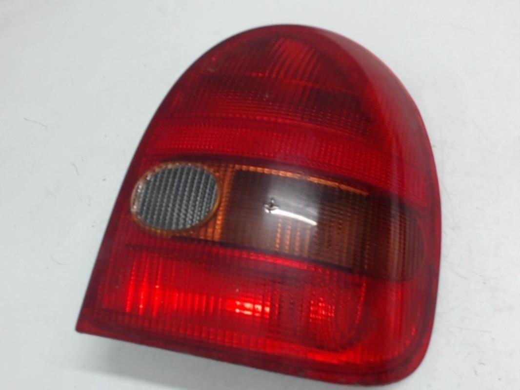 Fanale posteriore principale destro (luci)
