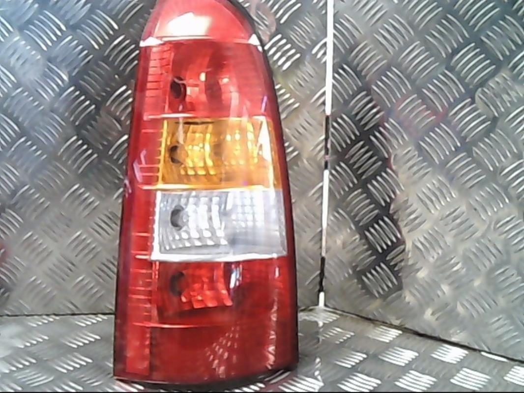 Fanale posteriore principale sinistro (luci)