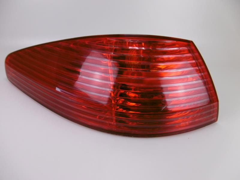 Fanale posteriore principale sinistro (luci)