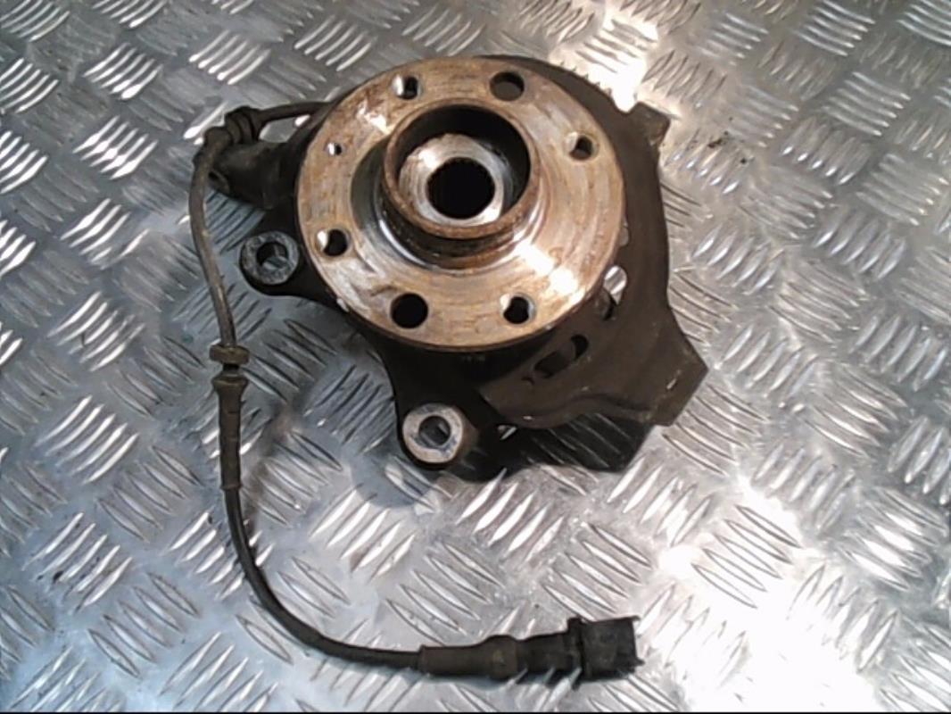 Fusee avant gauche
