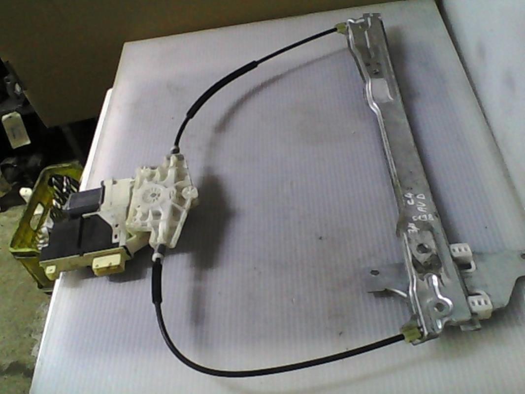Leve vitre electrique avant droit
