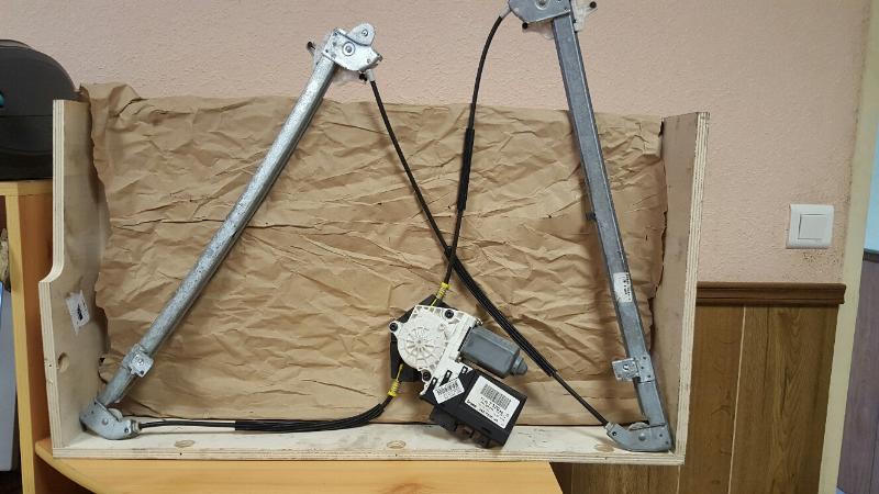 Leve vitre electrique avant droit