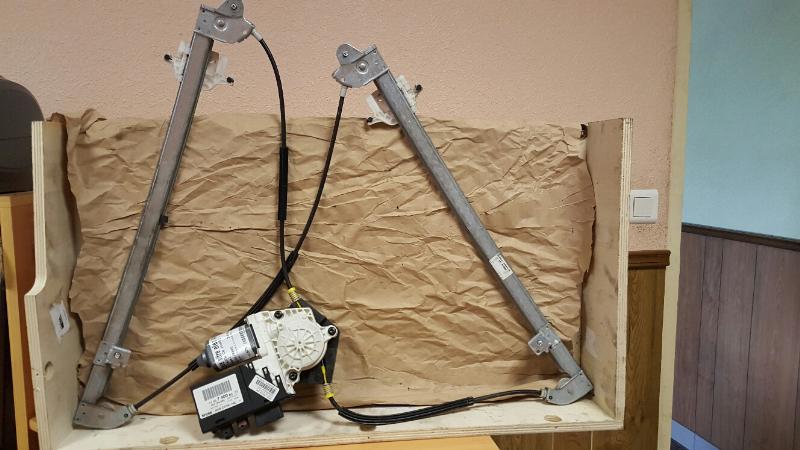 Leve vitre electrique avant gauche