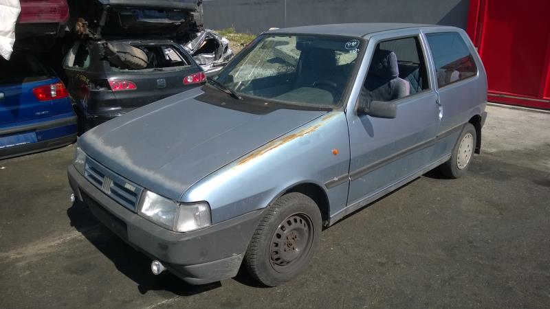 Specchietto retrovisore sinistro