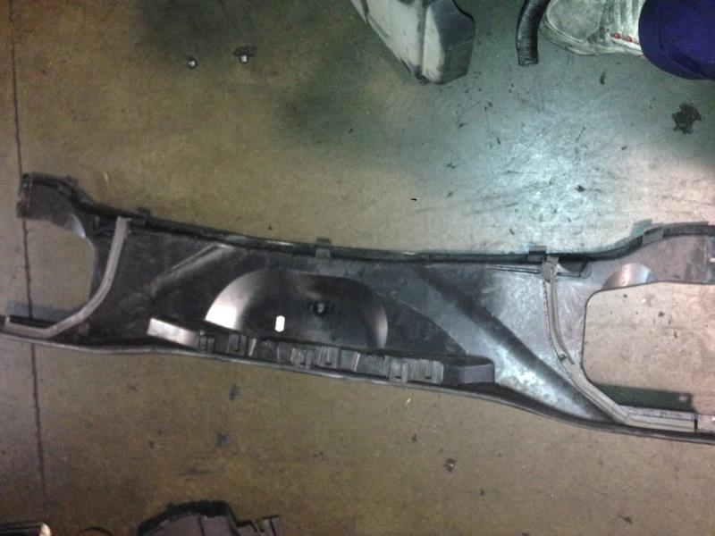 Cabin air filter housing
